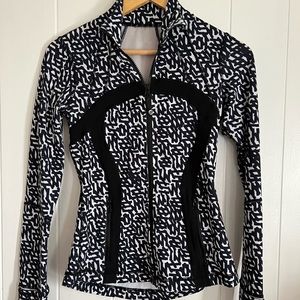 Lululemon jacket size 4